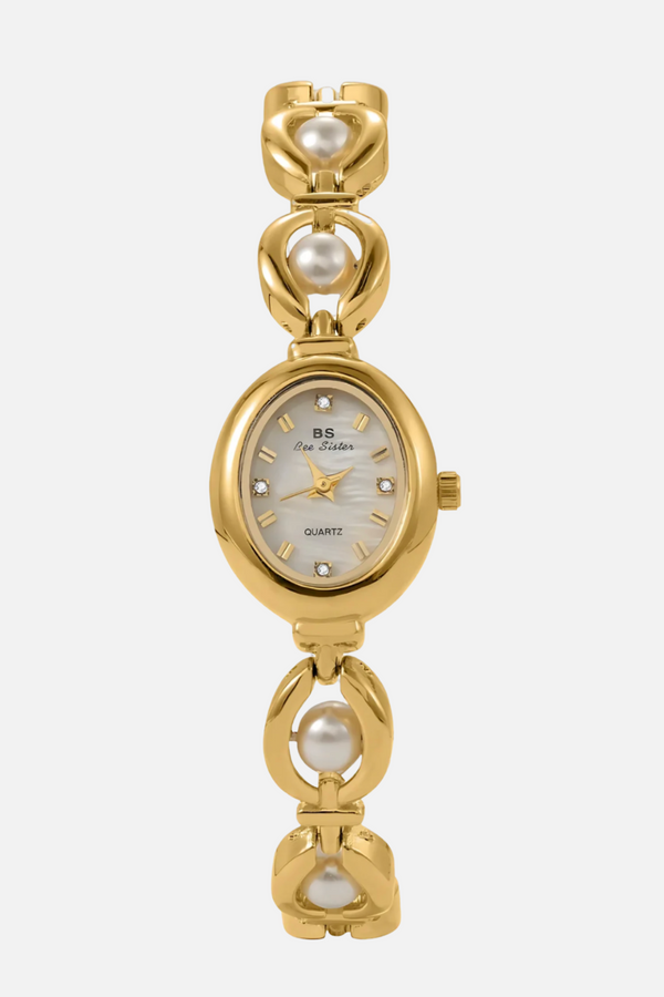 Tatum – pearl elegance with golden grace