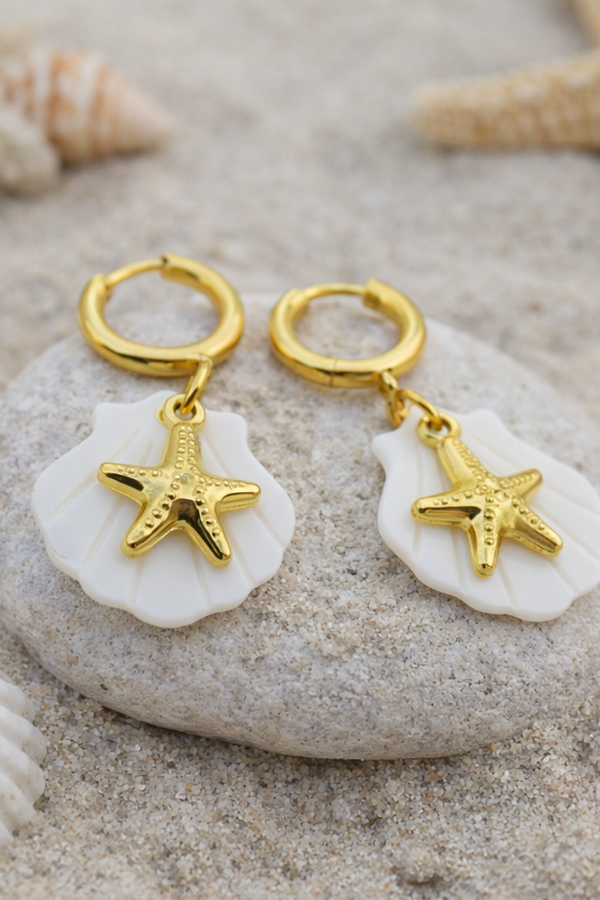 Emma – playful coastal elegance in gold and white