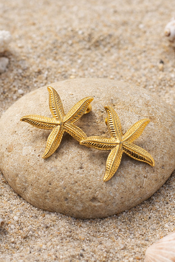 Evelyn – radiant starfish elegance in gold