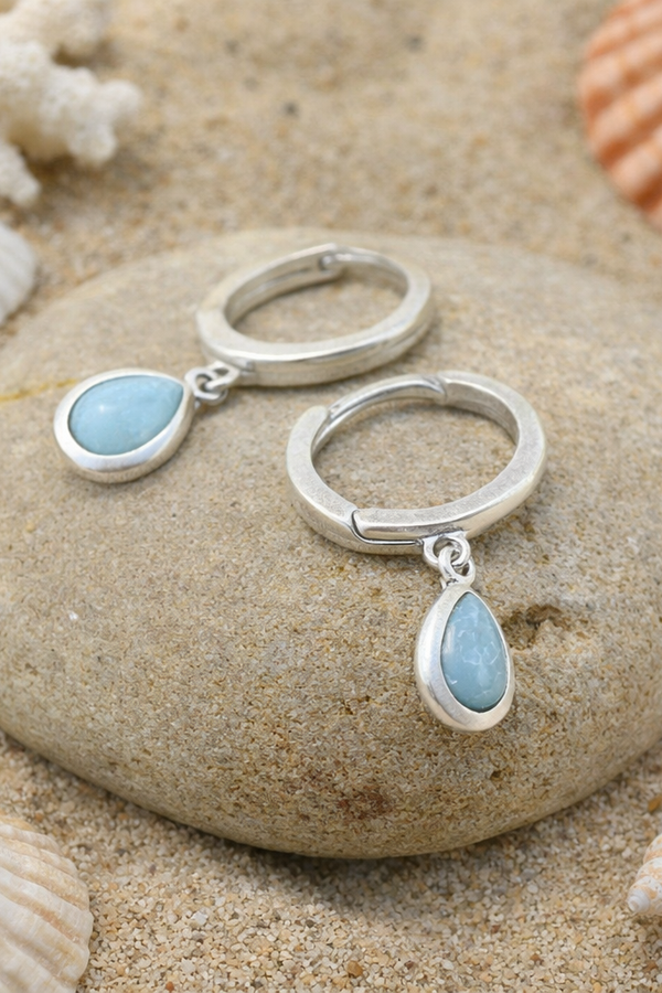 Grace – soft aqua drop elegance in silver