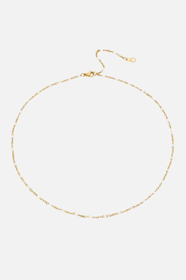 Sabina – Feine goldene Chokerkette mit Mini-Perlen.