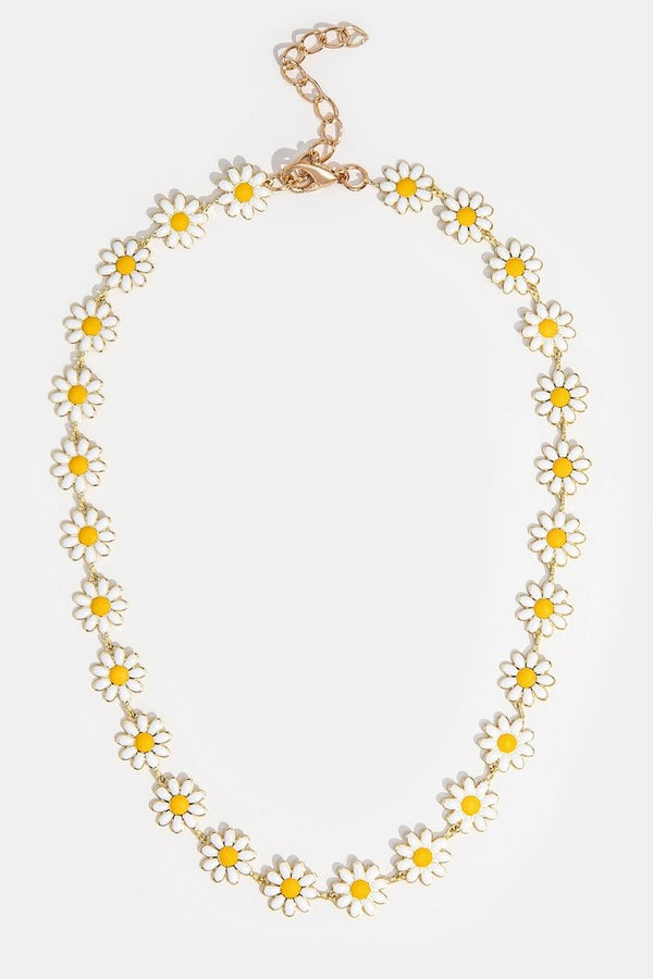 Alina – Dezente Kette mit kleinen Anhängern.